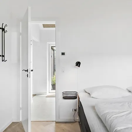 Vakantiehuis 3 Bedroom Beautiful In Vaeggerlose *