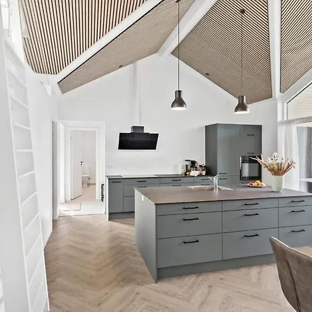 3 Bedroom Beautiful In Vaeggerlose * Bøtø By